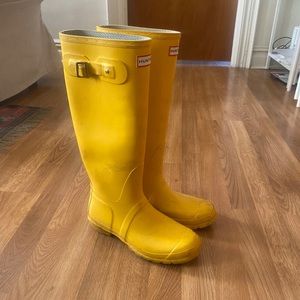 Hunter Tall Rain boot